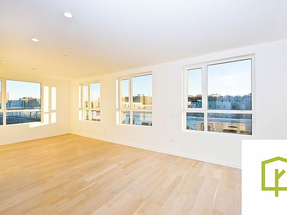 5th image of 1875 Atlantic Ave #8I