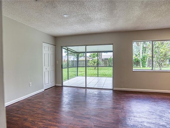5th image of 8249 San Jacinto Ave