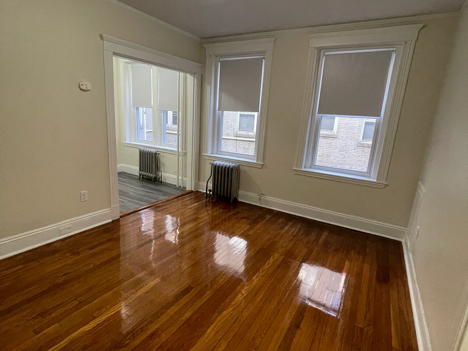 1 bed, 999 sqft, $2,435 — Photo 4