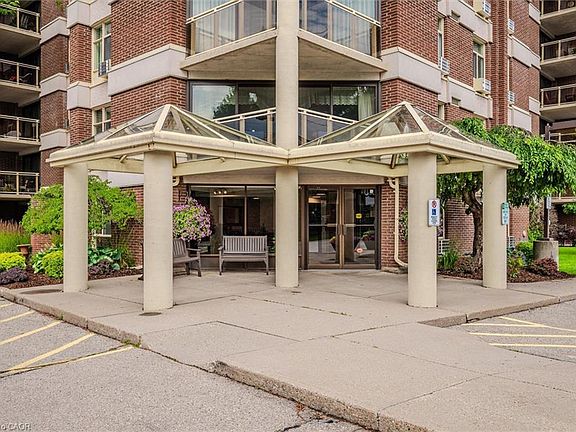 4th image of 8 Christopher Ct #507