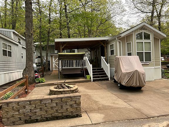 3rd image of 109 Picnic Basket Ln