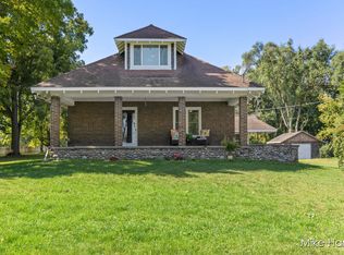 7614 S Crystal Rd, Carson city, MI 48811