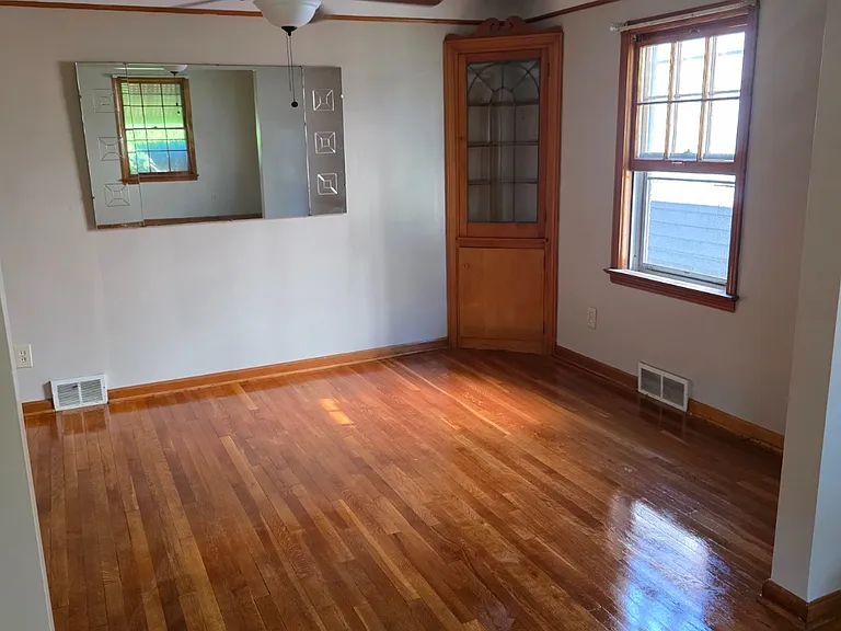 18709 Chagrin Blvd #2 — Photo 6