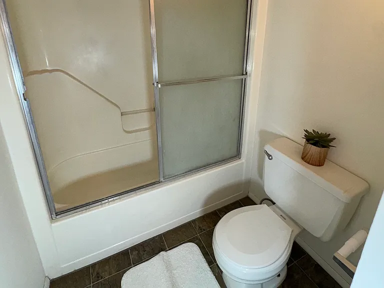 638 S Campbell Ave #16 — Photo 4