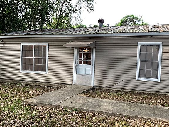 2nd image of 326 W Bertheaud Ave Lot 2