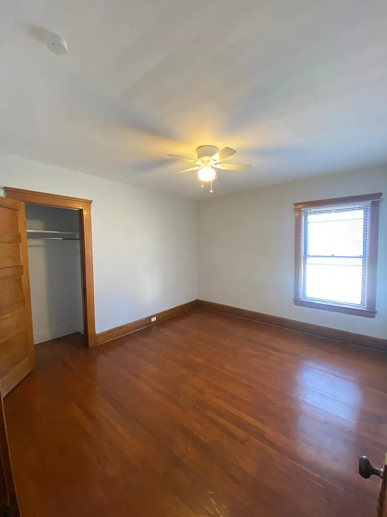 2 bed, 1500 sqft, $1,200 — Photo 4
