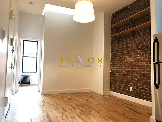 Rented by Luxor Homes & Investment Realty | media 31
