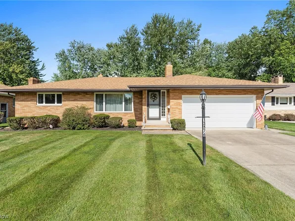 13576 Mohawk Trl, Middleburg Heights, OH 44130