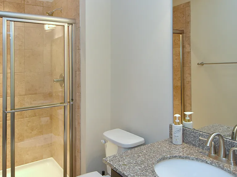 346 Osona Ln — Photo 32