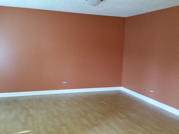 5th image of 2630 Woodview Ct #1