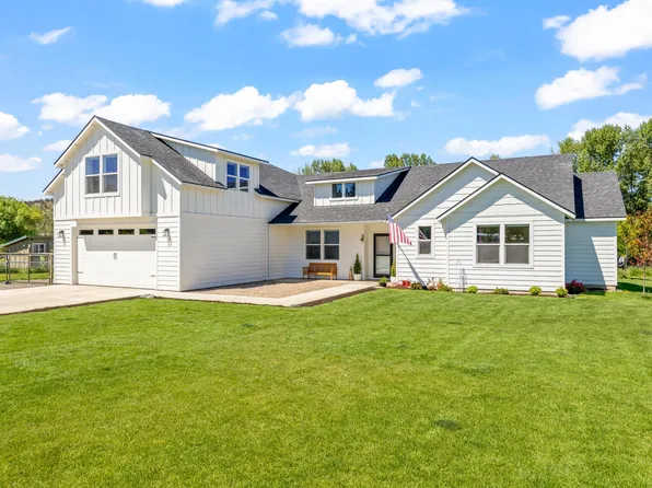 2467 NE Sunset View Ln, Prineville, OR 97754