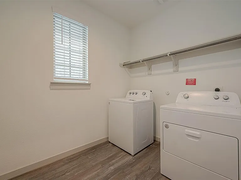 29326 Red Rocks Park Dr — Photo 10