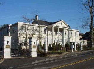 475 Fairchance Rd, Morgantown, WV 26508