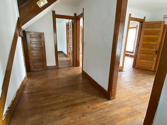 2nd image of 712 S 10th St #712