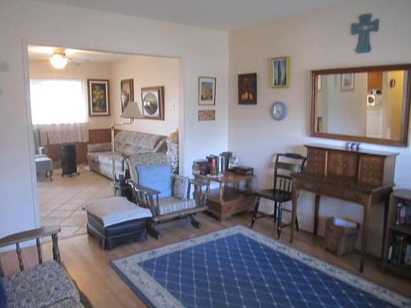 3rd image of 4406 Cornell Dr