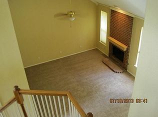 605 Brookhill Ln, Grapevine, TX 76051