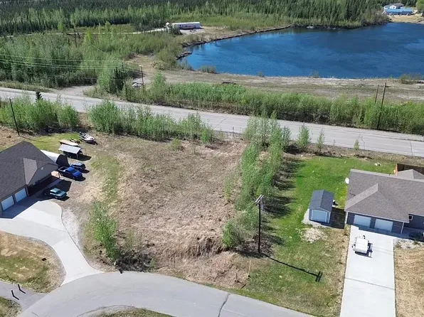 L8BC Therron St, North Pole, AK 99705