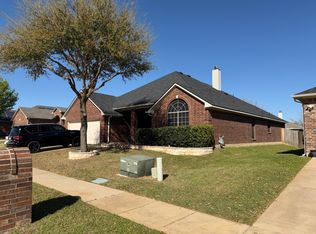 7605 White Fawn Rd, Arlington, TX 76002