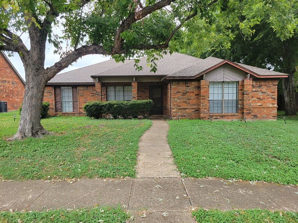1st image of 2817 Hampshire Dr