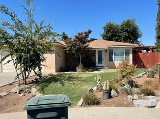 1304 Cindy Ave, Clovis, CA 93612
