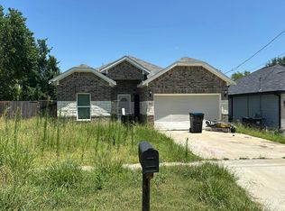 914 Park St, Greenville, TX 75401