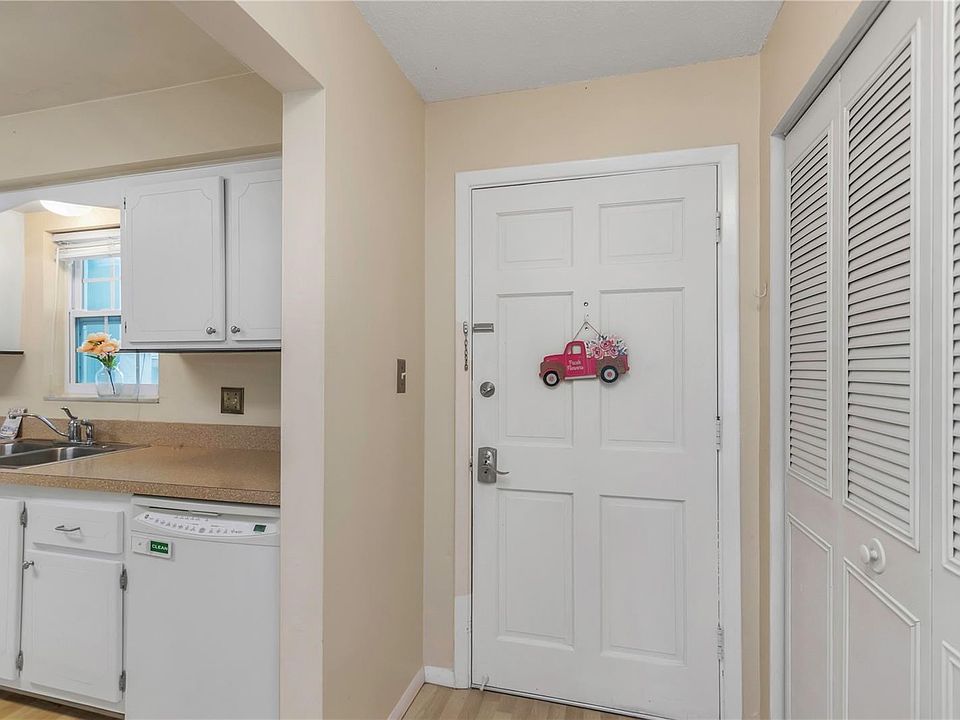 1707 Belleair Forest Dr Clearwater, FL, 33756 Apartments for Rent