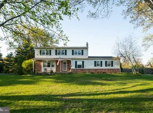 950 Baron Dr, Yardley, PA