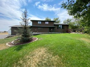 7890 Rimrock Dr, Gillette, WY 82718
