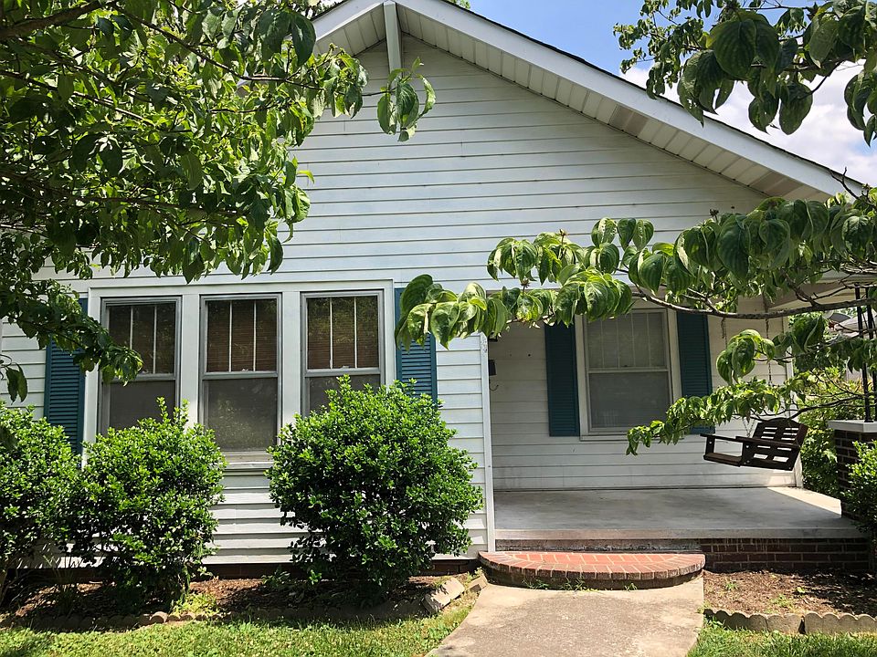 1st image of 404 E Burwell Ave