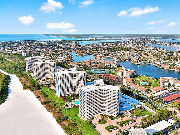 5th image of 260 Seaview Ct APT 906
