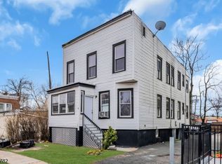 9 Lindsley Pl, East Orange City, NJ 07018