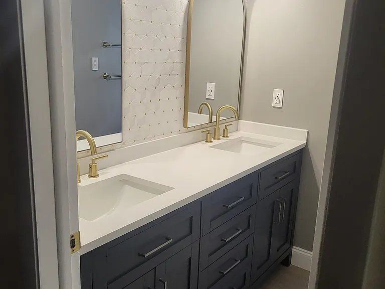 10310 W Fisher Pkwy — Photo 3