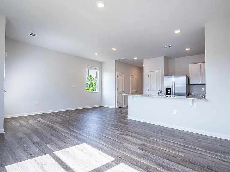 1005 N 2nd Ave NW #1 — Photo 10