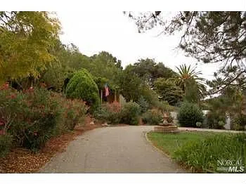665 Bugeia Ln photo 1
