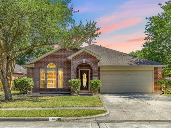 21812 Whispering Forest Dr, Kingwood, TX 77339