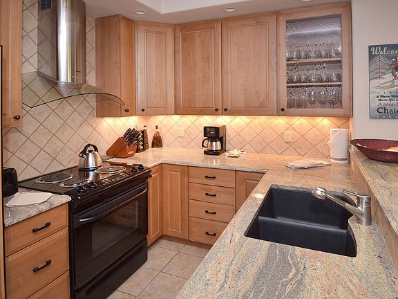 Fully equipped turnkey kitchen