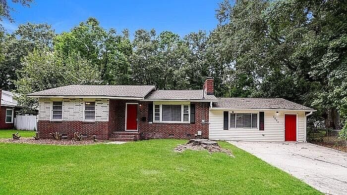 1st image of 7031 N Kenwood Dr