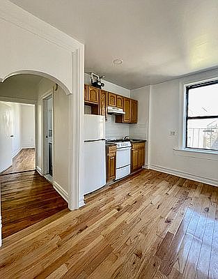 2nd image of 3505 Rochambeau Ave APT 4C