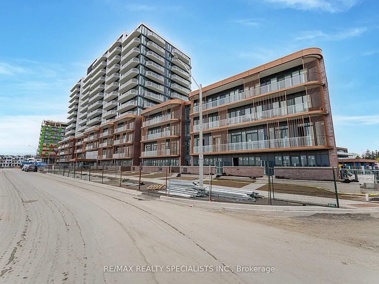 220 Missinnihe Way #1011 — Photo 1