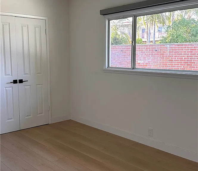 419 Robbins Dr — Photo 4