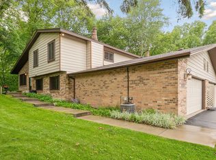 1251 Archer Ln N, Plymouth, MN 55447