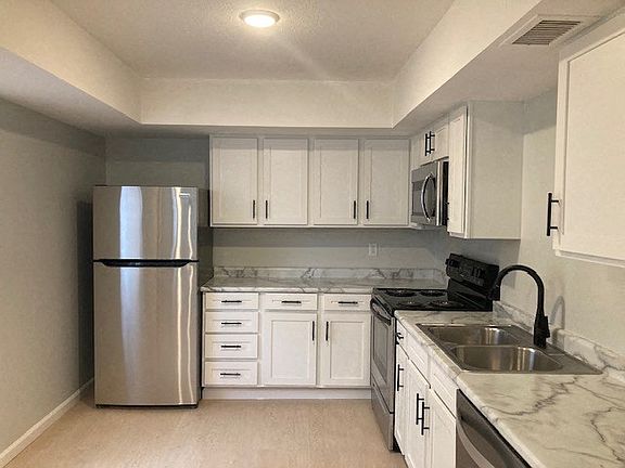 2nd image of 8710 W 106th Ter #4461399