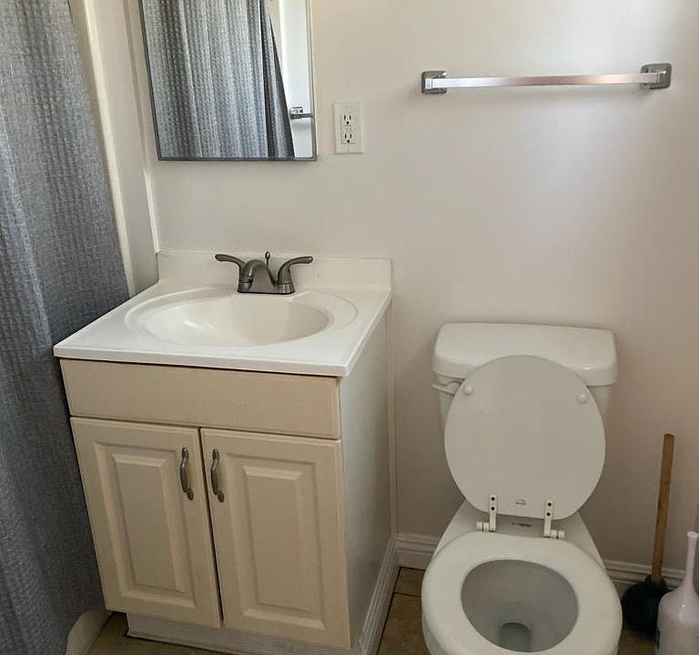 2nd image of 11296 Brookhaven Ave APT 5