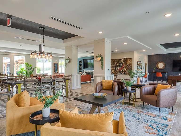 Triton Glen — Photo 18