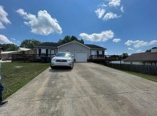 1227 Parkway Pl APT B, Clarksville, TN 37042