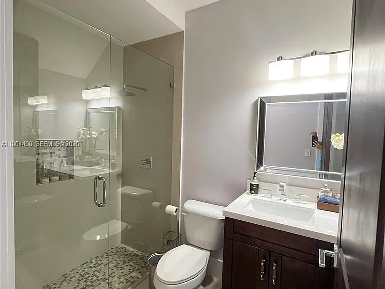 14670 SW 17th St — Photo 33