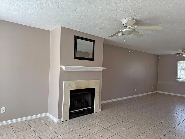 18374 Pine Post Ct — Photo 5