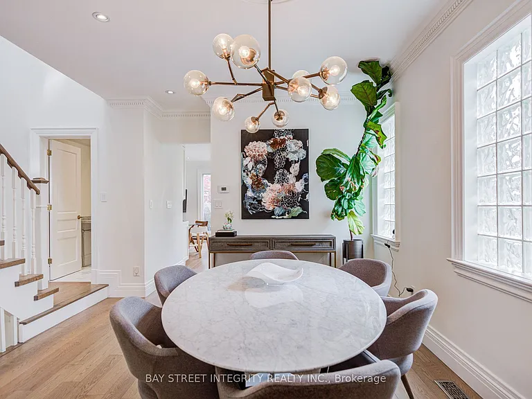 354 Old Orchard Grv — Photo 10
