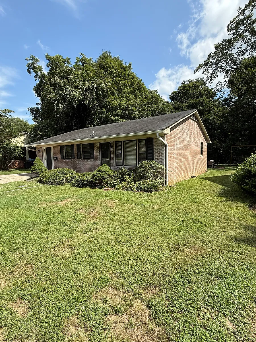 Building Photo - 1430 Polo Rd