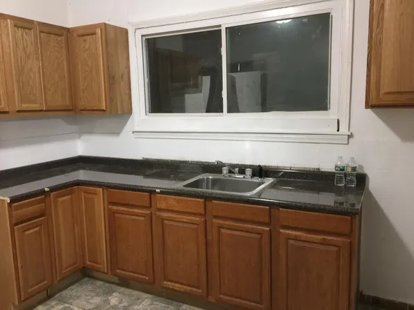 698 Riley St, Buffalo, NY 14211